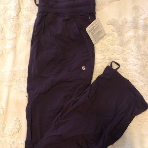 BNWT Lululemon Dance Studio Pant III UNLINED size 4